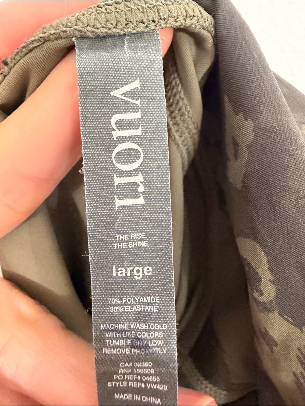 Vuori Stride Legging Oregano Camo Green Size Large - Picture 6 of 7